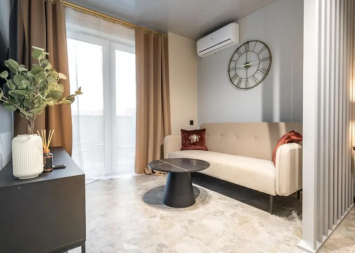 Destino - Nowe Osiedle, Parking, Klimatyzacja * Γκλίβιτσε